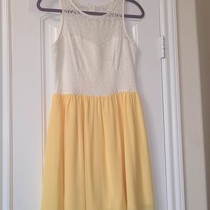 Sequin hearts. Yellow and white dress